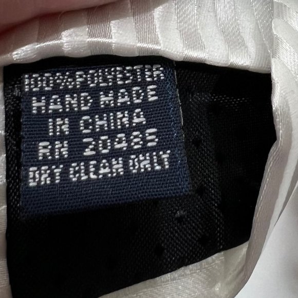 Pierre Cardin Men’s Necktie sz 3 ¼” White on White Stripes Wedding Formal - Picture 10 of 10